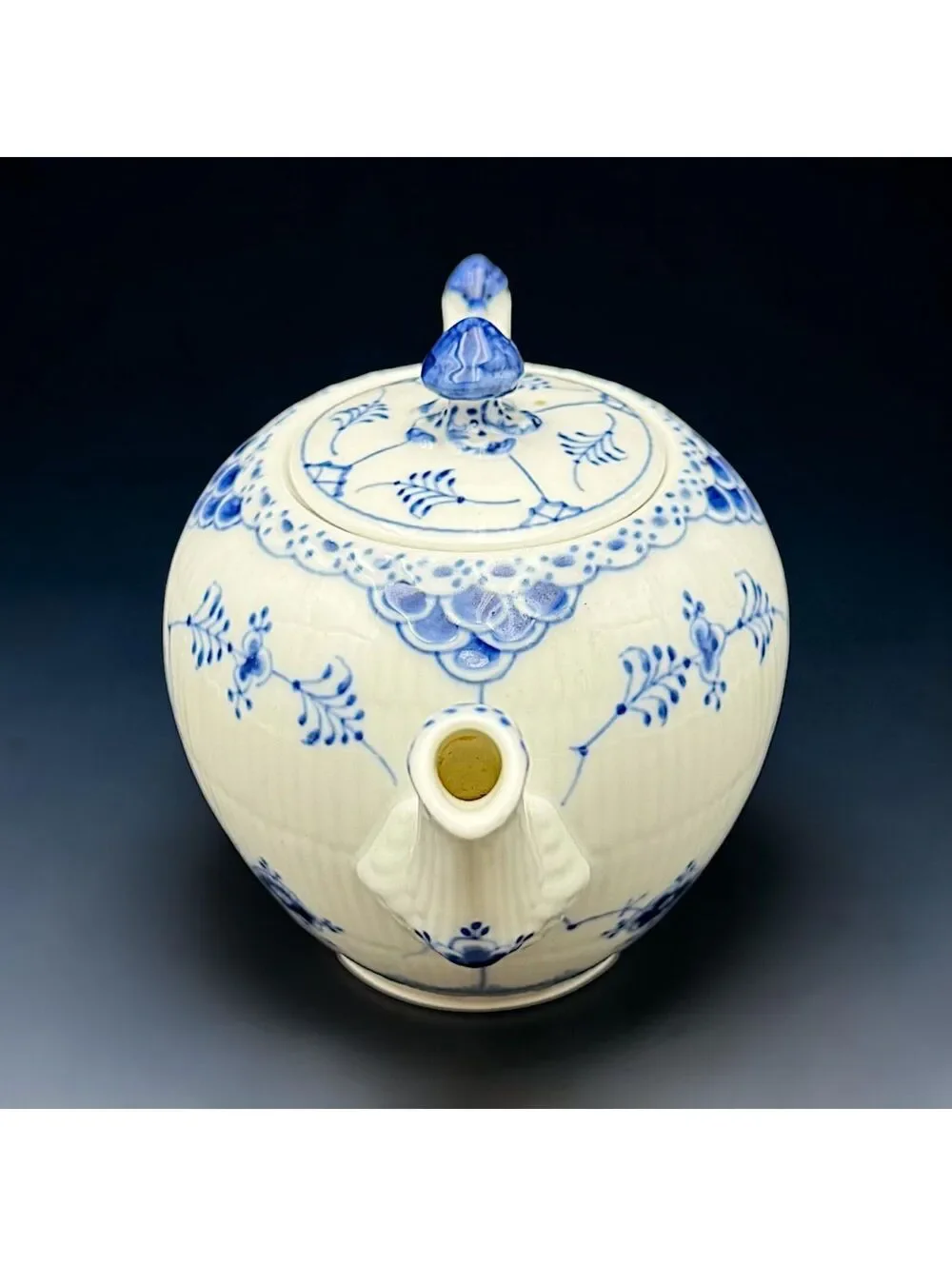 Vintage Royal Copenhagen Blue Fluted Plain Teapot #610 Denmark Porcelain Tea Pot